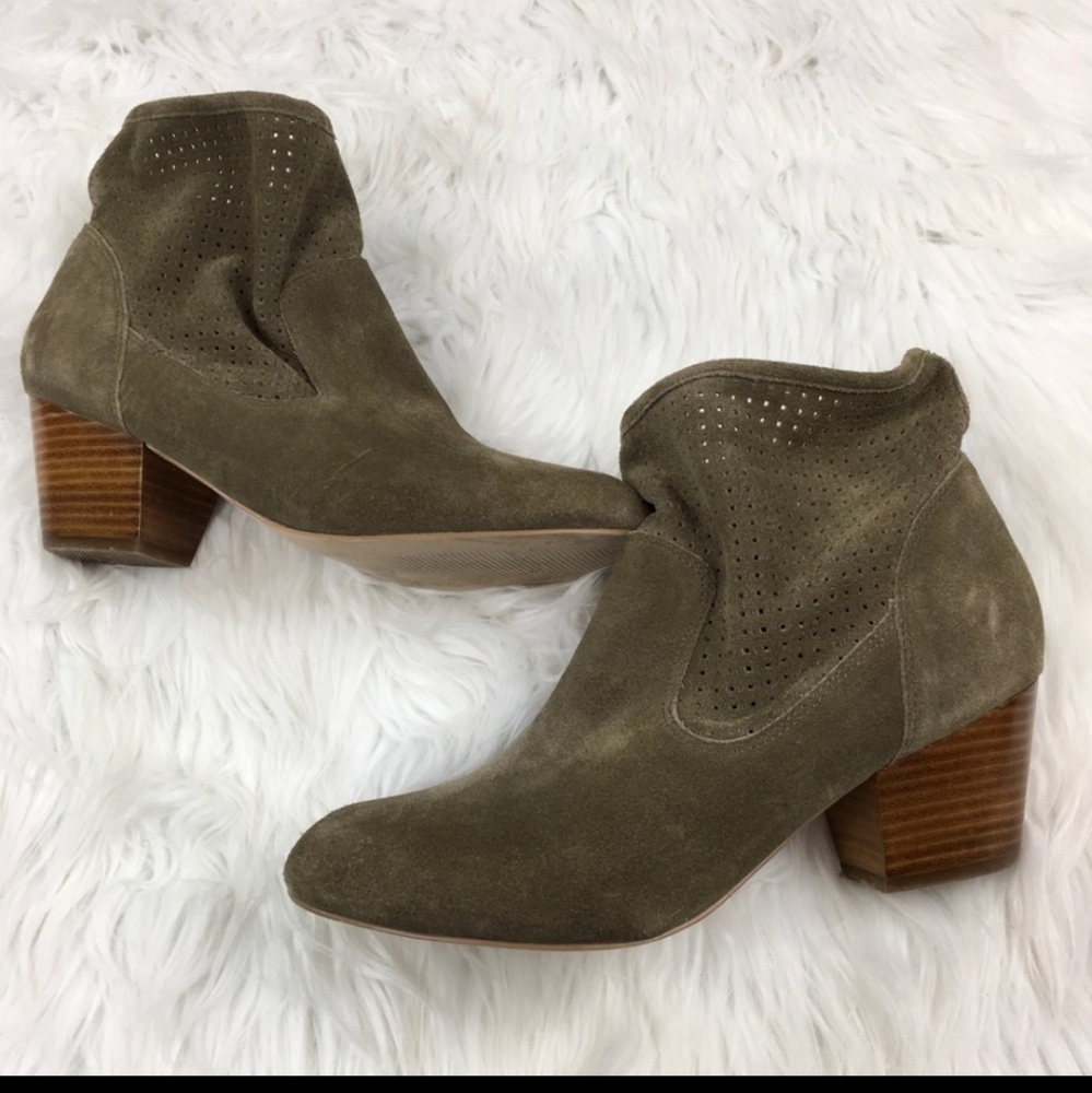 Eighteen 68 Women's Booties Green Cutout